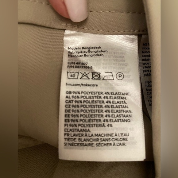 H & M Women’s Straight Leg Tan Dress Pants Size 4 - Picture 6 of 6